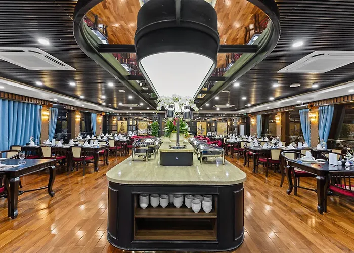 Aqua Lux Lan Ha Bay Cruise Botel